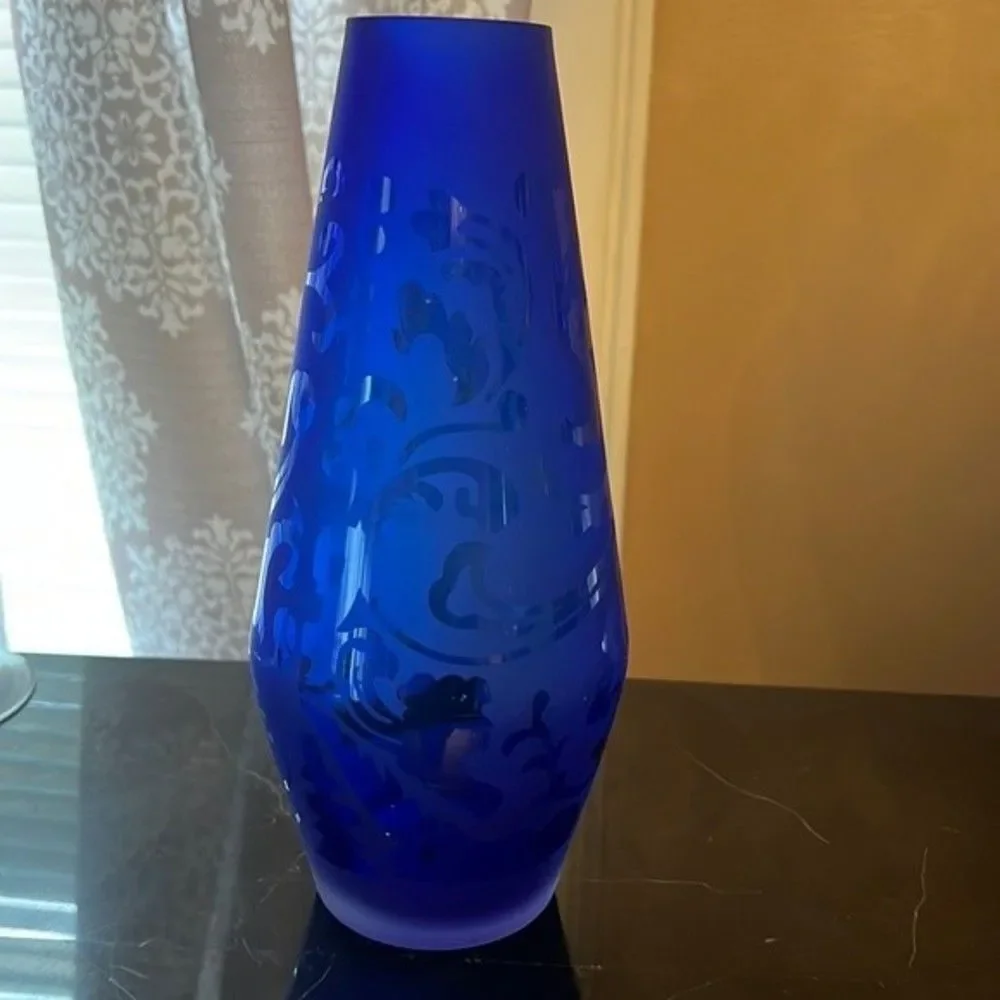 Beautiful Cobalt Blue Vase
